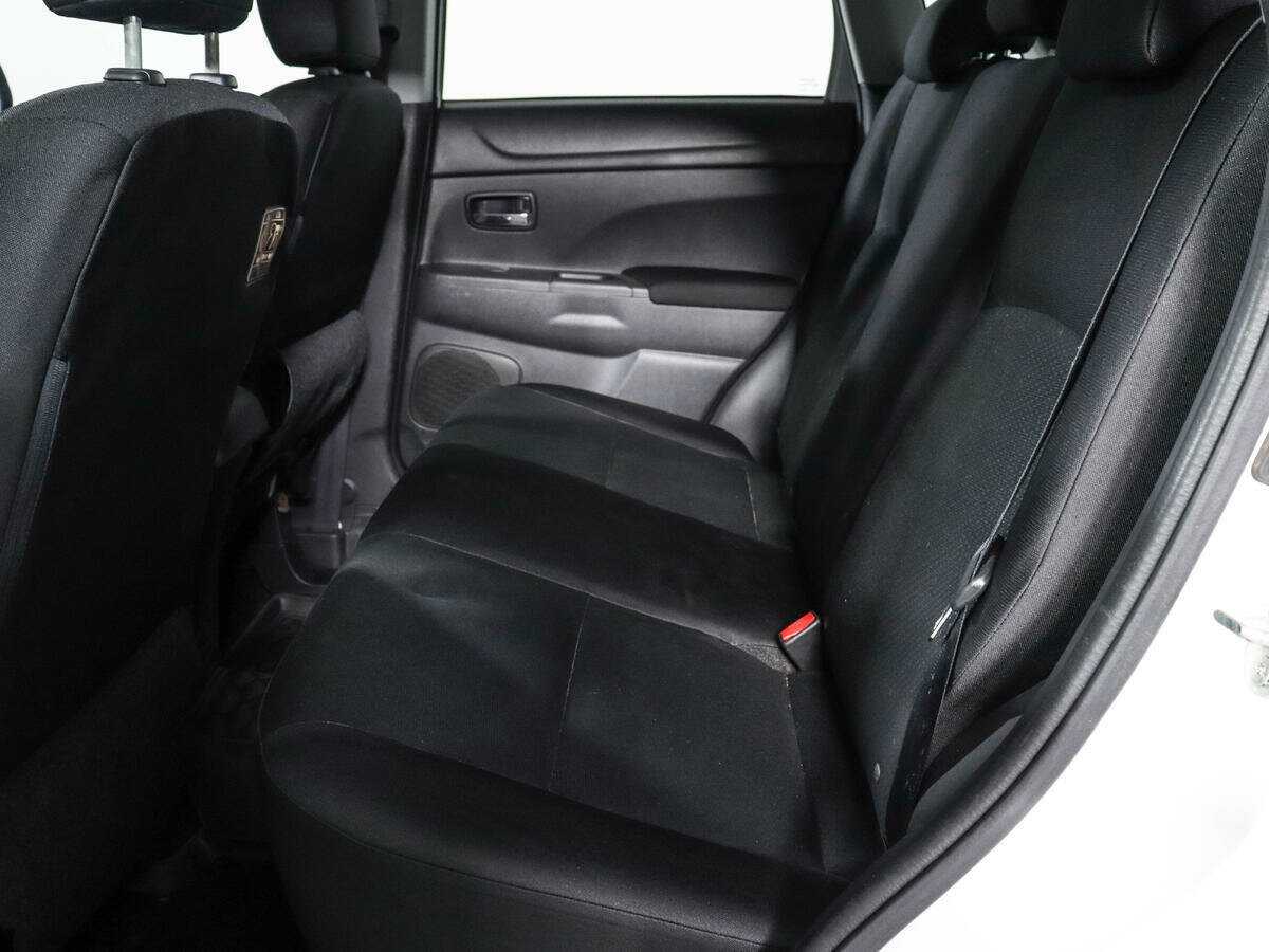 Mitsubishi ASX с пробегом — 2014 год. Фото: #9