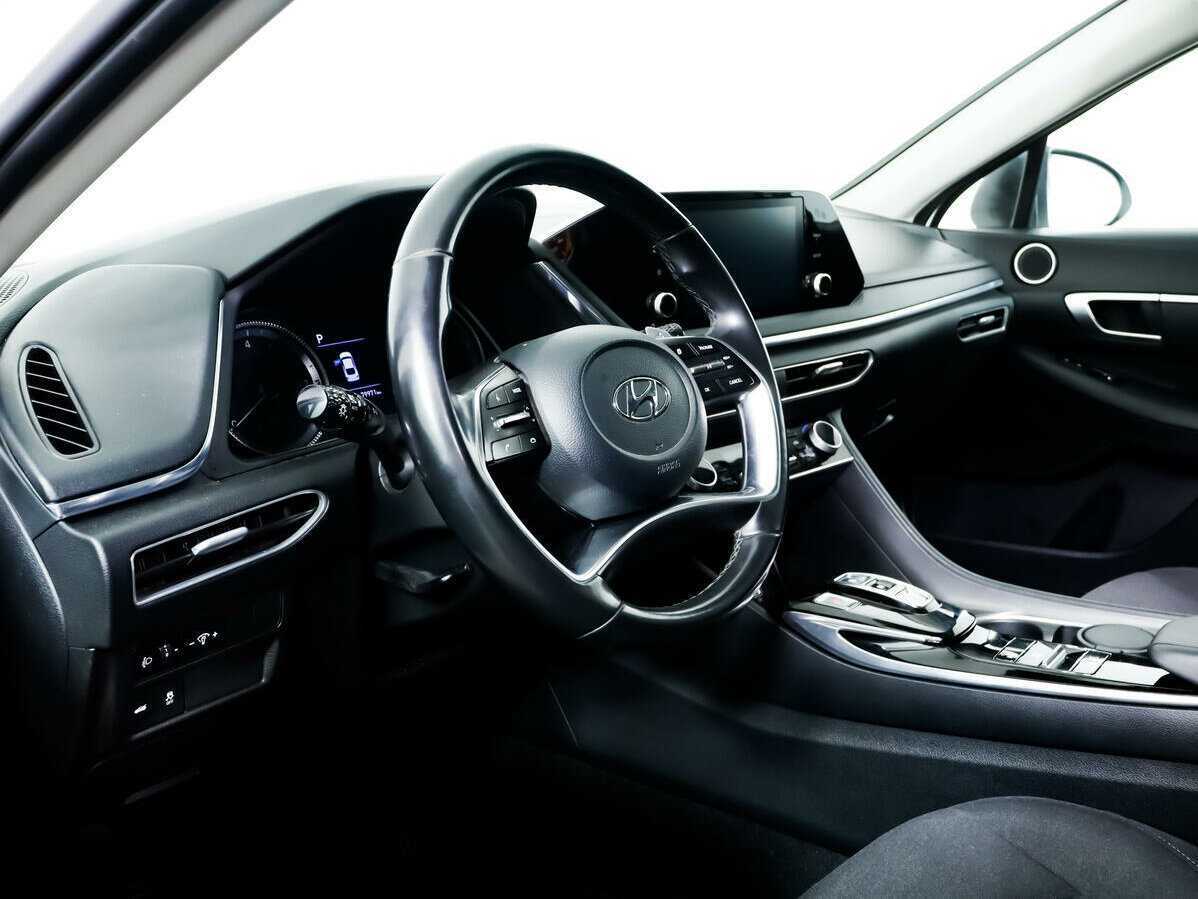 Hyundai Sonata с пробегом — 2021 год. Фото: #10