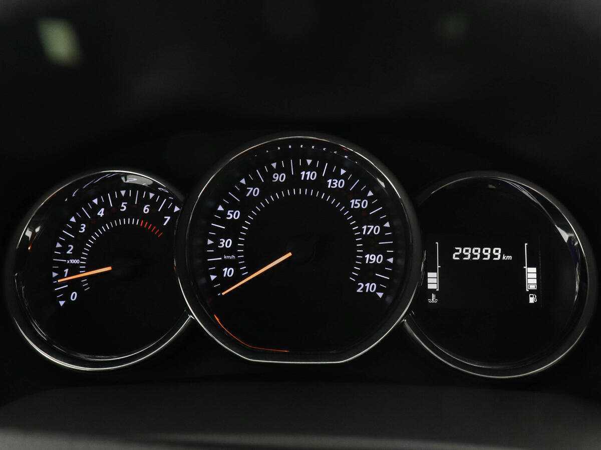 Renault Logan с пробегом — 2019 год. Фото: #10