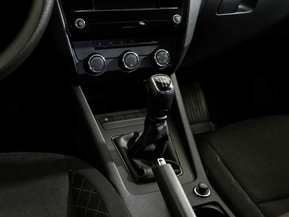 Skoda Octavia с пробегом — 2020 год. Фото: #9