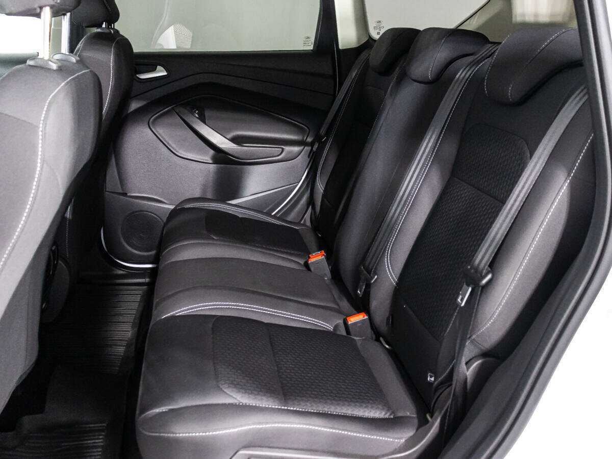 Ford Kuga с пробегом — 2017 год. Фото: #9