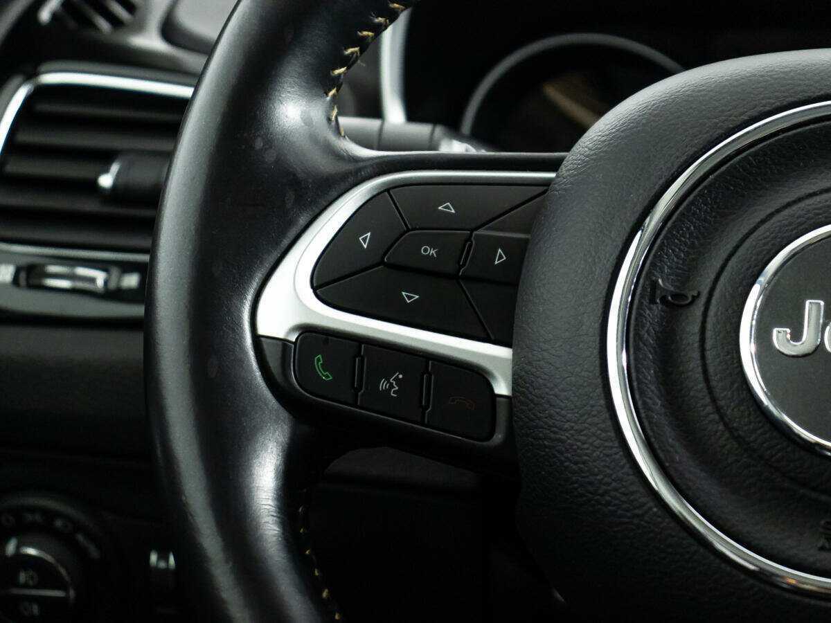 Jeep Compass с пробегом — 2017 год. Фото: #18