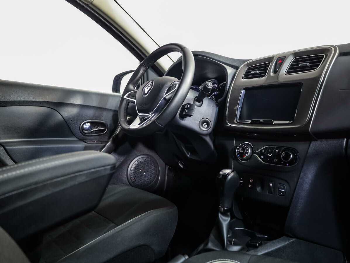 Renault Sandero с пробегом — 2020 год. Фото: #7
