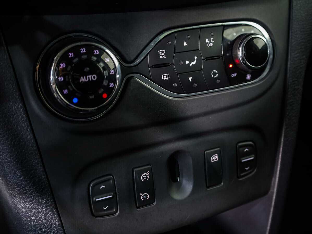 Renault Sandero с пробегом — 2020 год. Фото: #12