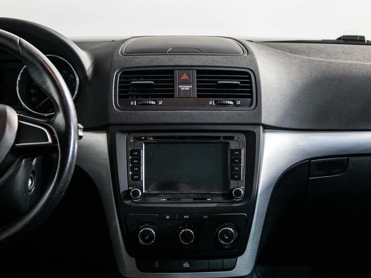 Skoda Yeti с пробегом — 2014 год. Фото: #11