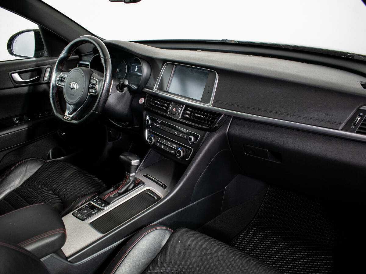 Kia Optima с пробегом — 2017 год. Фото: #6