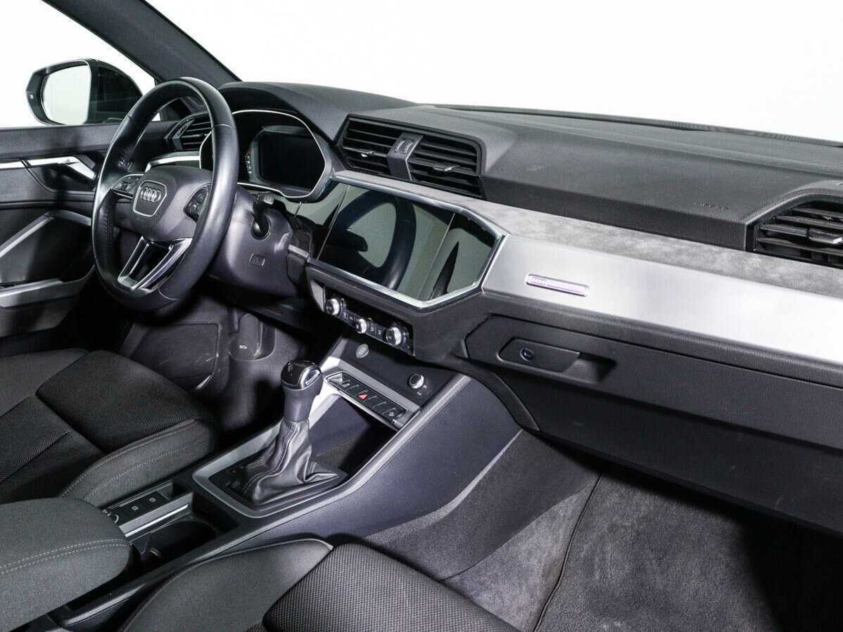 Audi Q3 с пробегом — 2019 год. Фото: #6