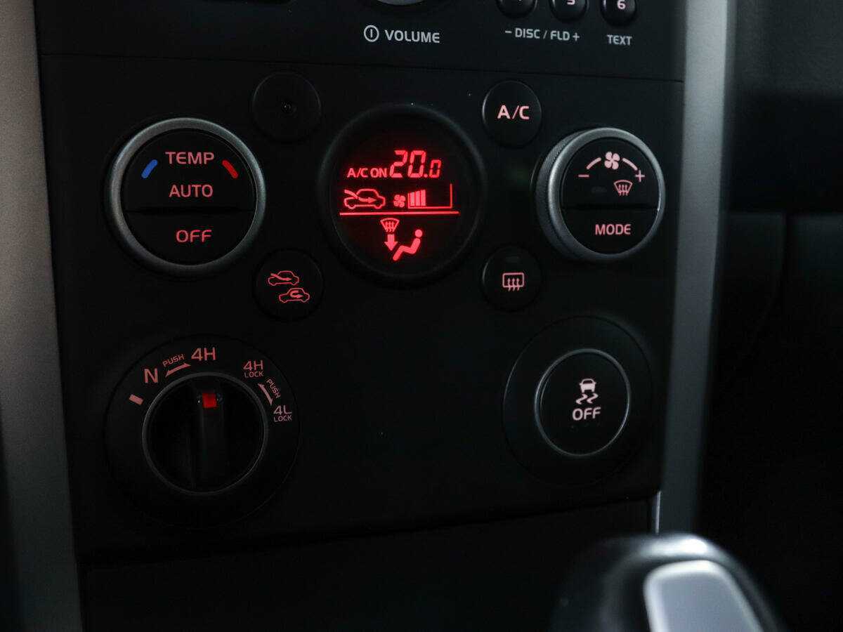 Suzuki Grand Vitara с пробегом — 2012 год. Фото: #13