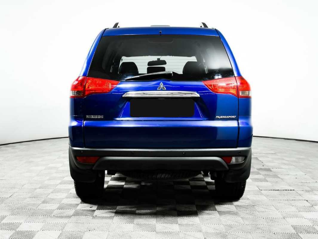 Mitsubishi Pajero Sport с пробегом — 2014 год. Фото: #5