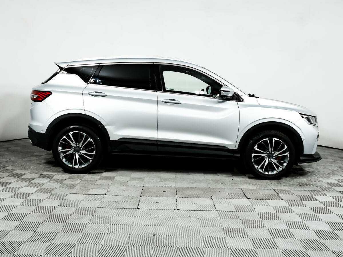 Geely Coolray с пробегом — 2022 год. Фото: #3