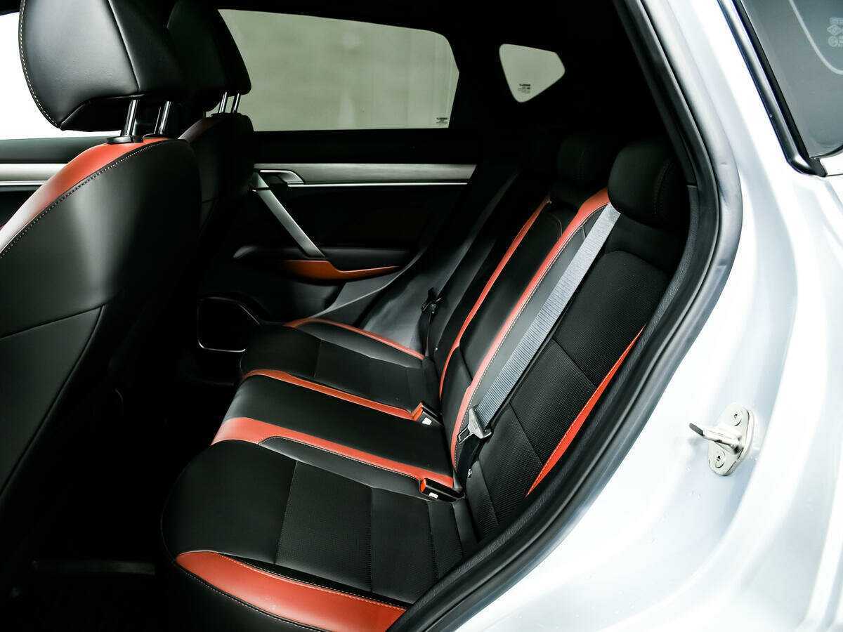 Geely Coolray с пробегом — 2022 год. Фото: #11