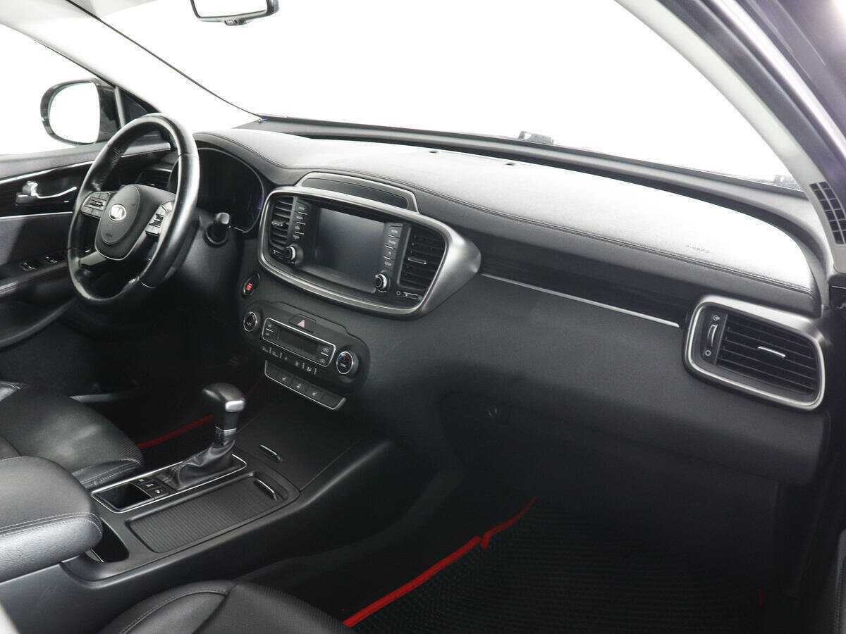 Kia Sorento с пробегом — 2019 год. Фото: #6