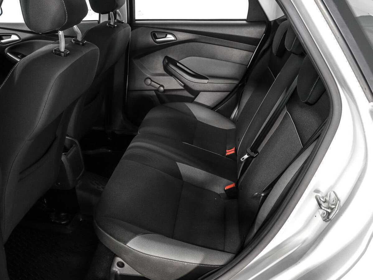 Ford Focus с пробегом — 2013 год. Фото: #10