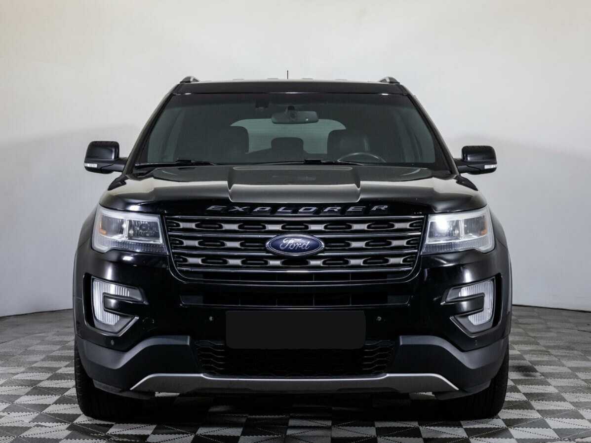 Ford Explorer с пробегом — 2016 год. Фото: #1