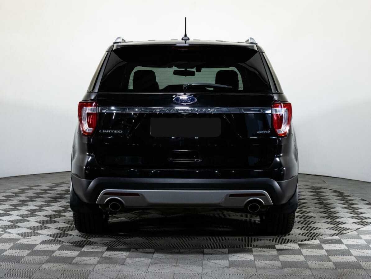 Ford Explorer с пробегом — 2017 год. Фото: #4