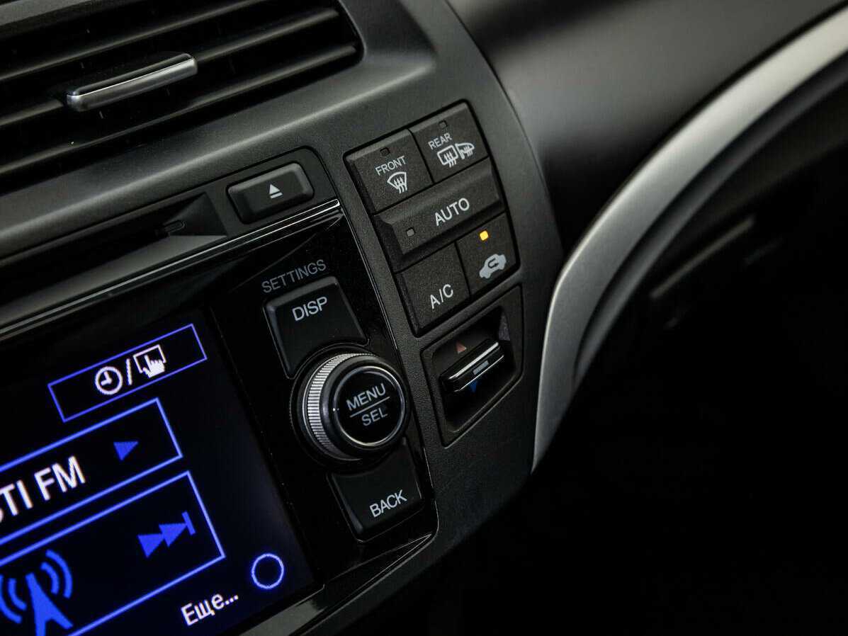 Honda Crosstour с пробегом — 2014 год. Фото: #14