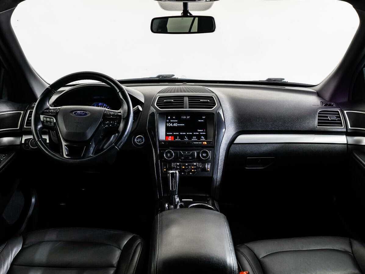 Ford Explorer с пробегом — 2017 год. Фото: #7