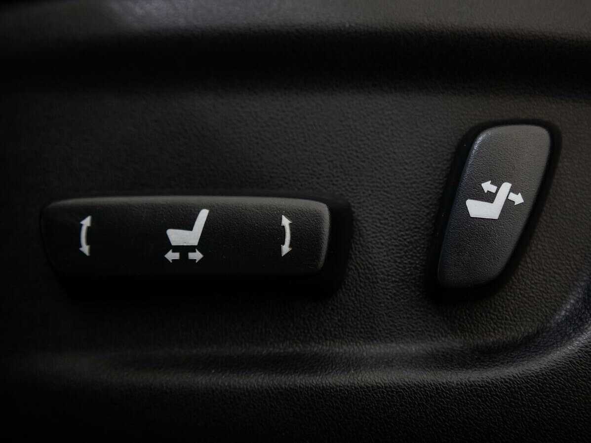 Toyota RAV4 с пробегом — 2012 год. Фото: #11