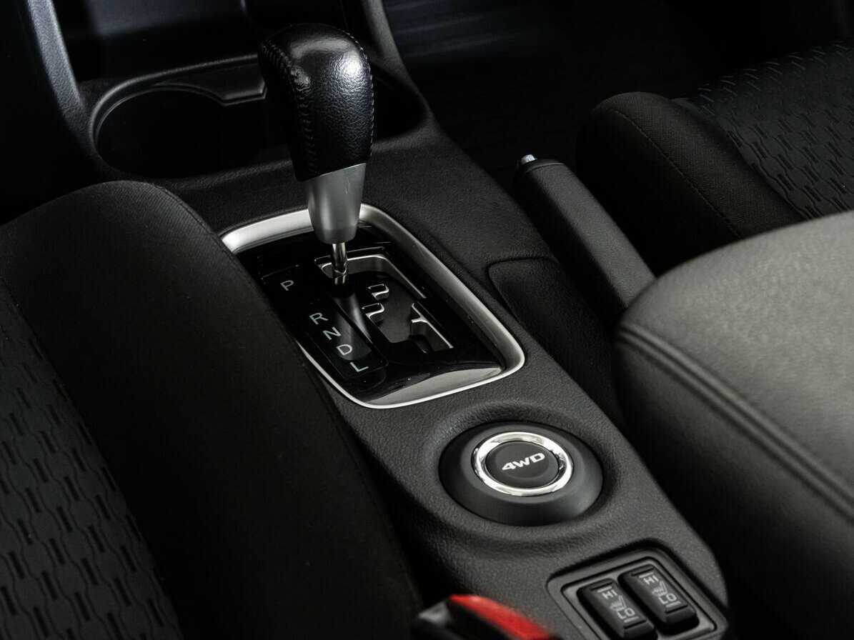 Mitsubishi Outlander с пробегом — 2014 год. Фото: #8