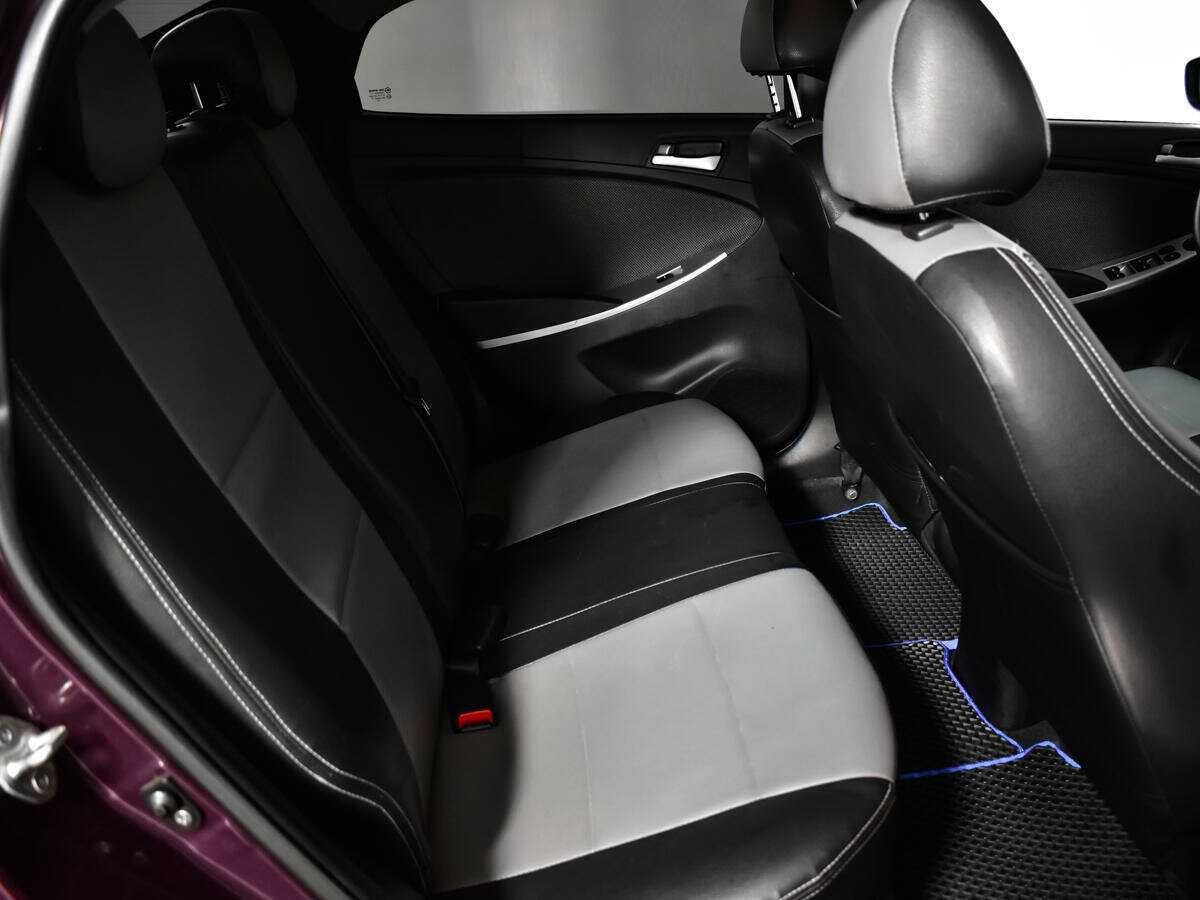 Hyundai Solaris с пробегом — 2013 год. Фото: #7