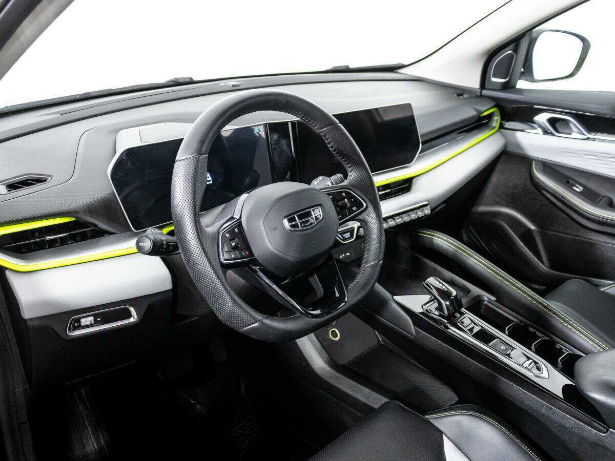 Geely Coolray с пробегом — 2023 год. Фото: #10