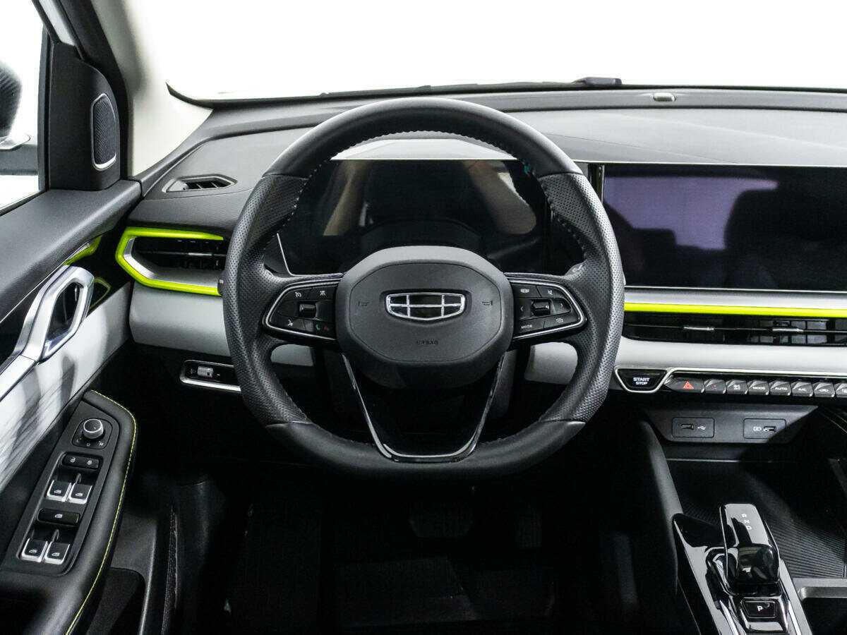 Geely Coolray с пробегом — 2023 год. Фото: #21