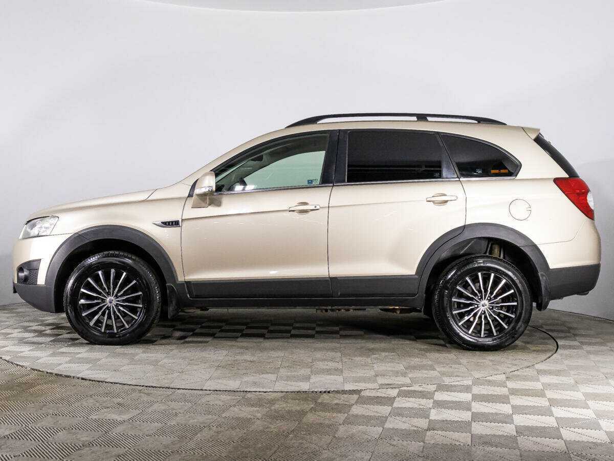 Chevrolet Captiva с пробегом — 2012 год. Фото: #7