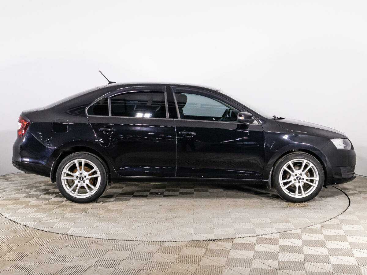 Skoda Rapid с пробегом — 2018 год. Фото: #3