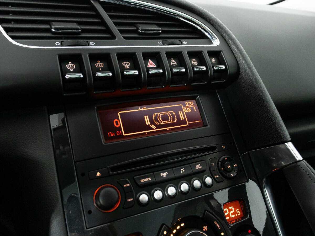 Peugeot 3008 с пробегом — 2013 год. Фото: #14