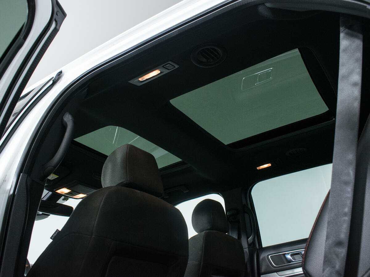 Ford Explorer с пробегом — 2016 год. Фото: #11