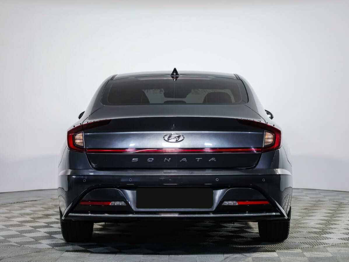 Hyundai Sonata с пробегом — 2021 год. Фото: #4