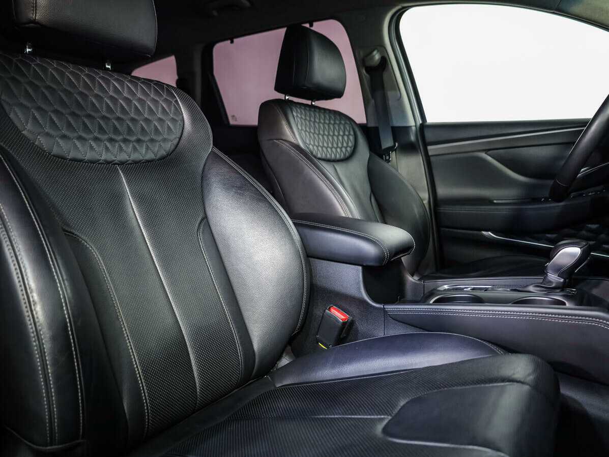 Hyundai Santa Fe с пробегом — 2018 год. Фото: #10