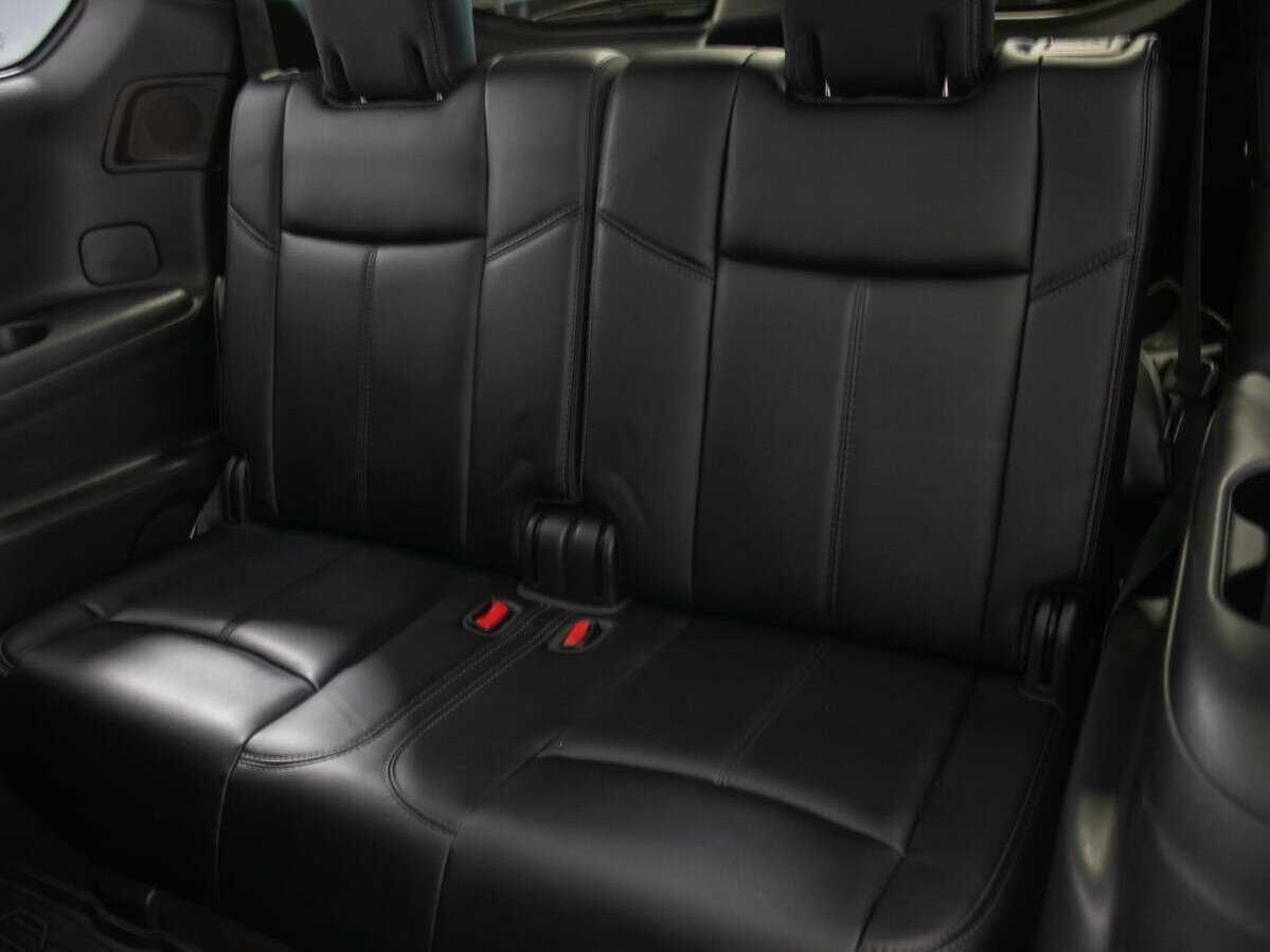 Nissan Pathfinder с пробегом — 2015 год. Фото: #11