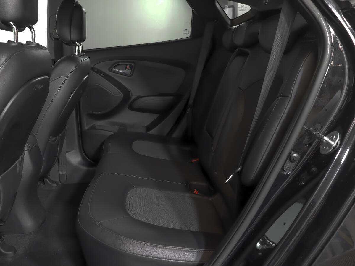 Hyundai ix35 с пробегом — 2013 год. Фото: #8