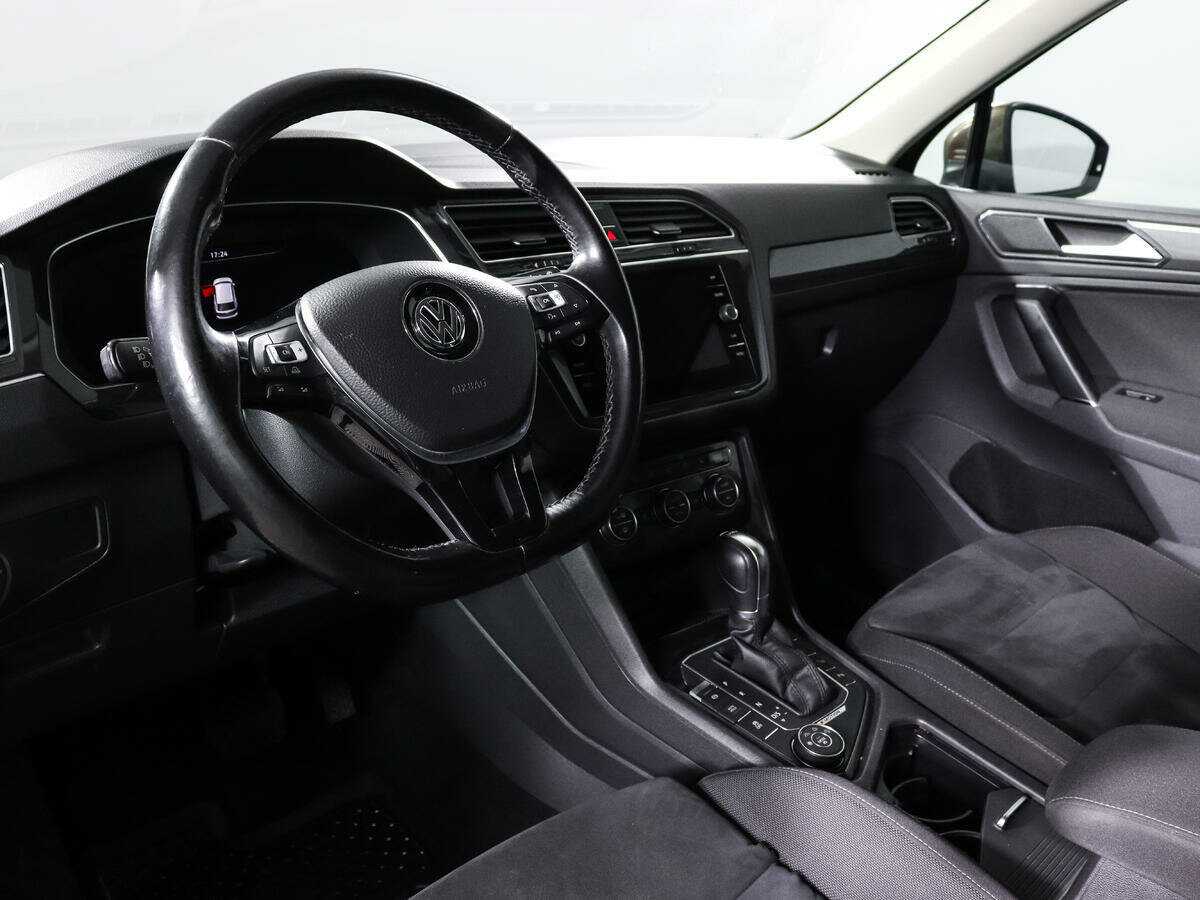 Volkswagen Tiguan с пробегом — 2017 год. Фото: #11