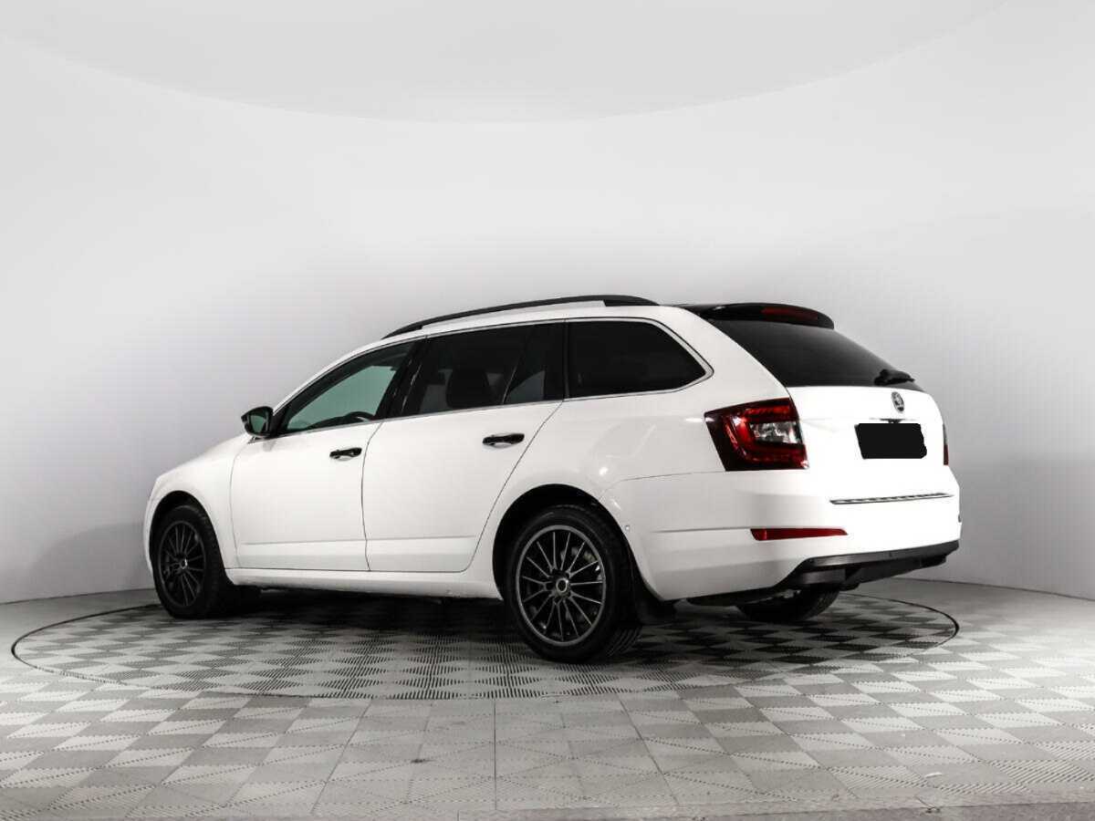 Skoda Octavia с пробегом — 2015 год. Фото: #6