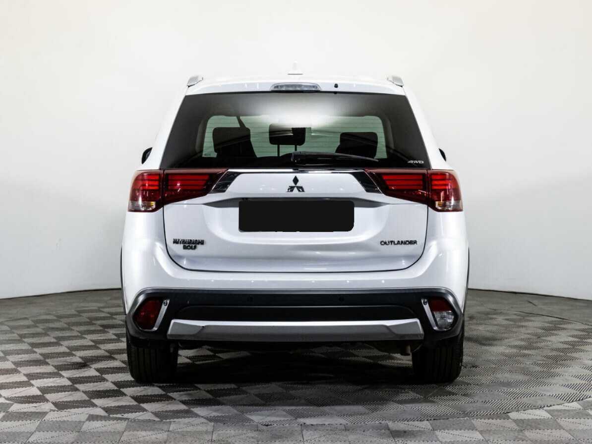 Mitsubishi Outlander с пробегом — 2017 год. Фото: #5