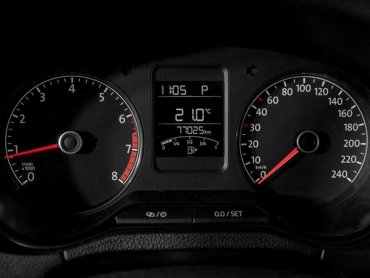 Volkswagen Polo с пробегом — 2017 год. Фото: #10