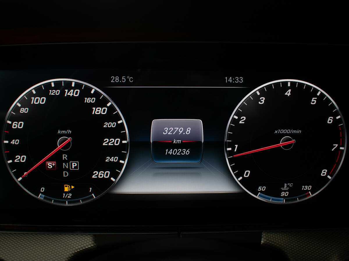 Mercedes-Benz E-Класс с пробегом — 2017 год. Фото: #11