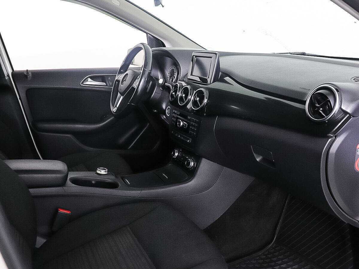 Mercedes-Benz B-Класс с пробегом — 2014 год. Фото: #7