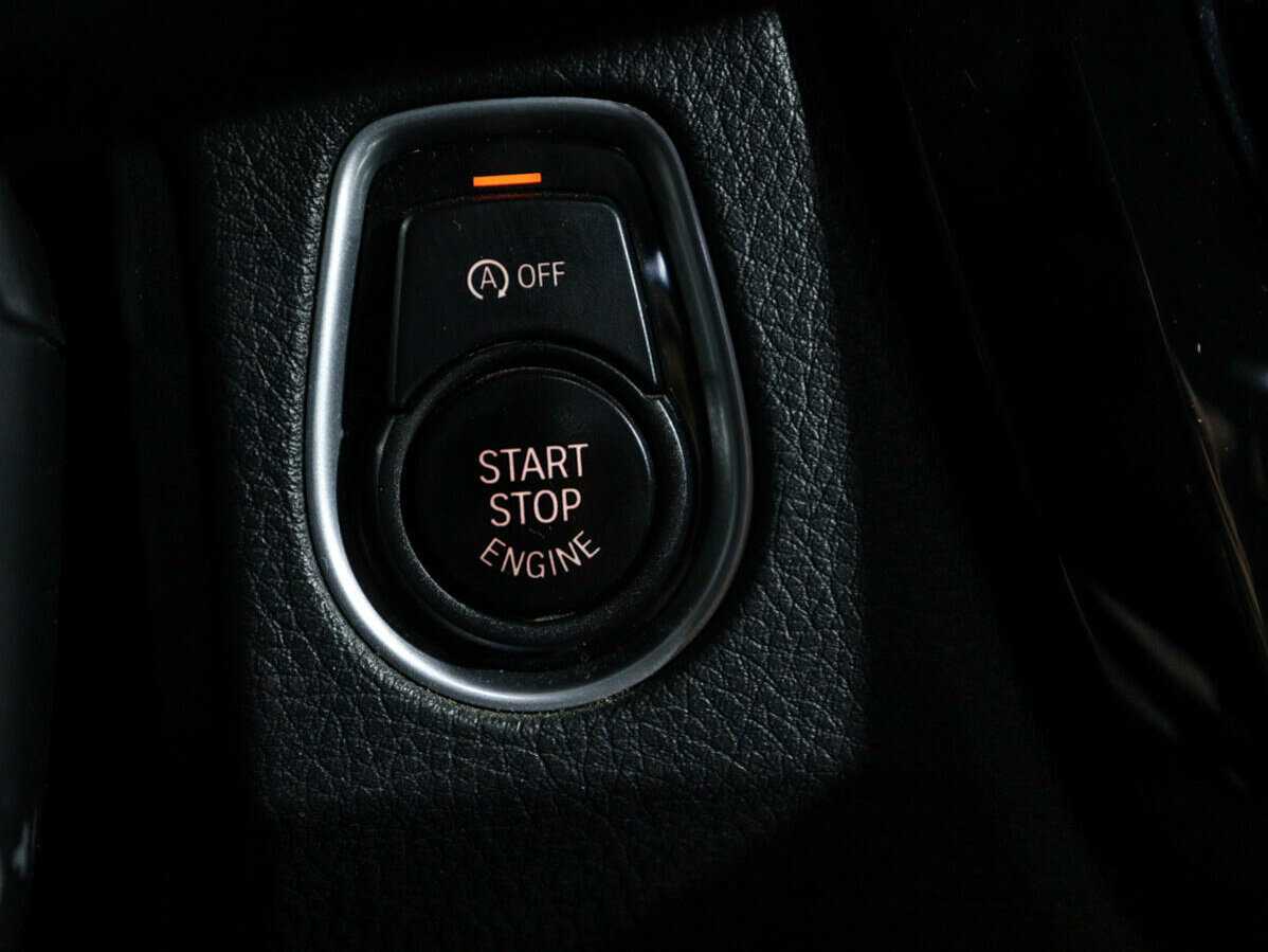 BMW 3 серии с пробегом — 2013 год. Фото: #16