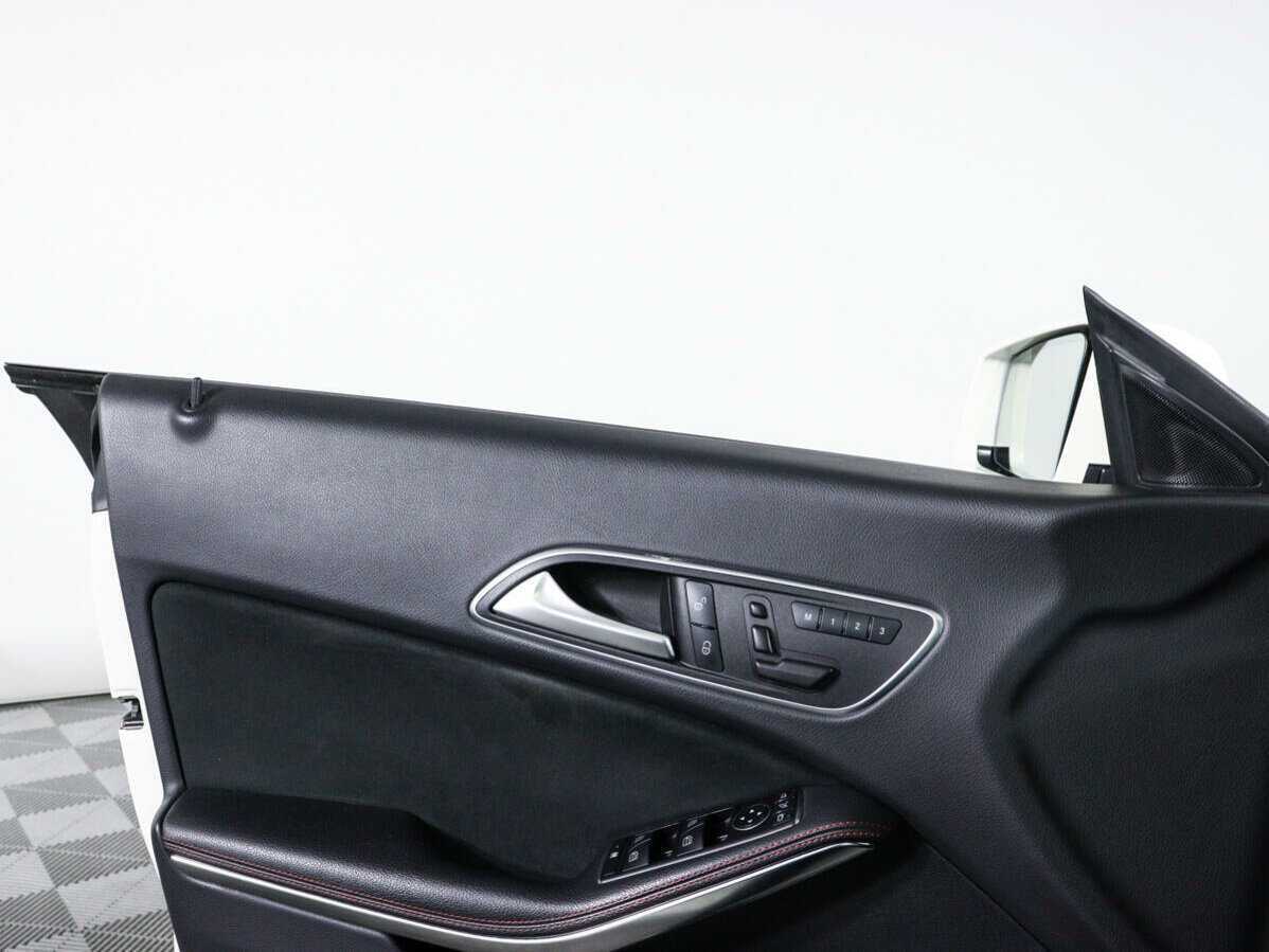 Mercedes-Benz CLA с пробегом — 2016 год. Фото: #17