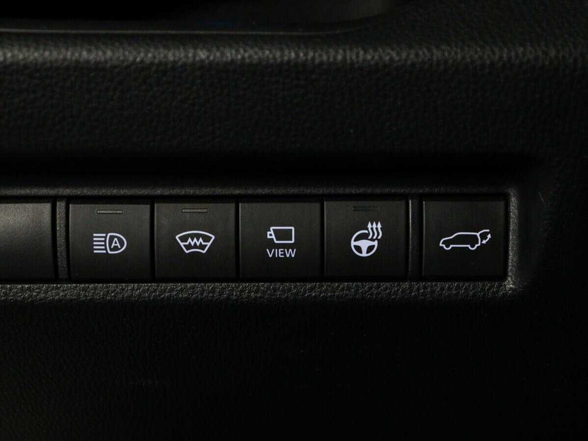 Toyota RAV4 с пробегом — 2020 год. Фото: #17