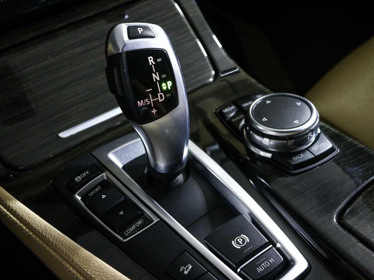 BMW 5 серии с пробегом — 2016 год. Фото: #19