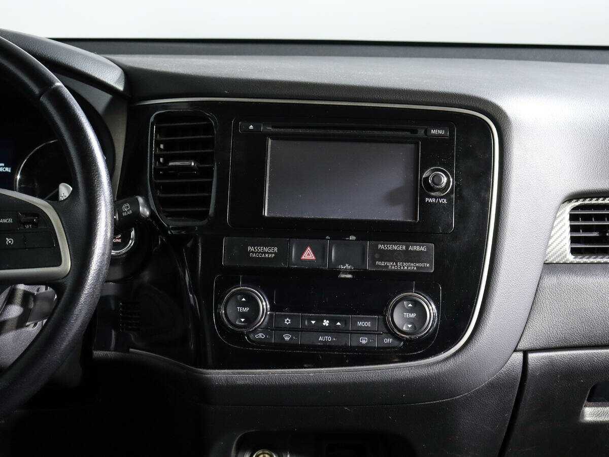 Mitsubishi Outlander с пробегом — 2012 год. Фото: #12