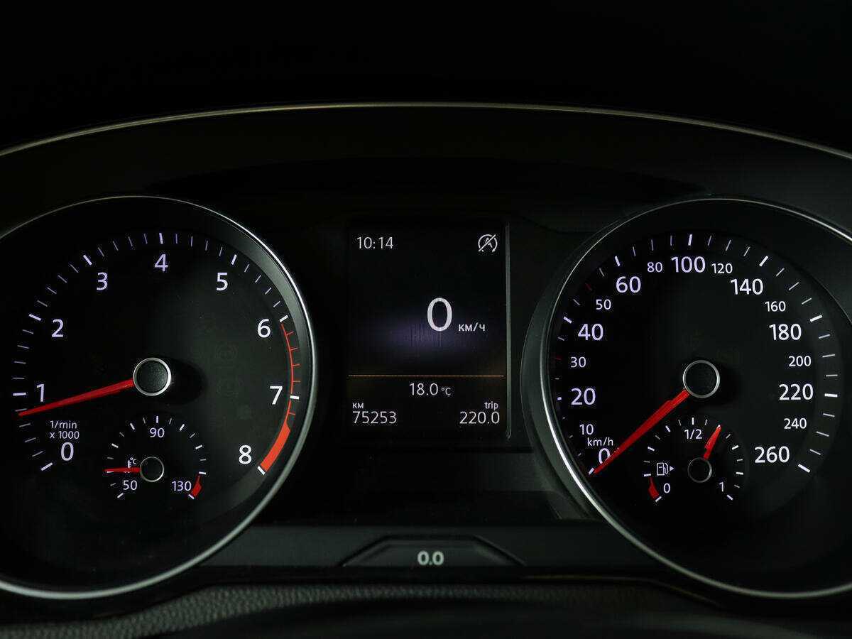 Volkswagen Passat с пробегом — 2016 год. Фото: #8