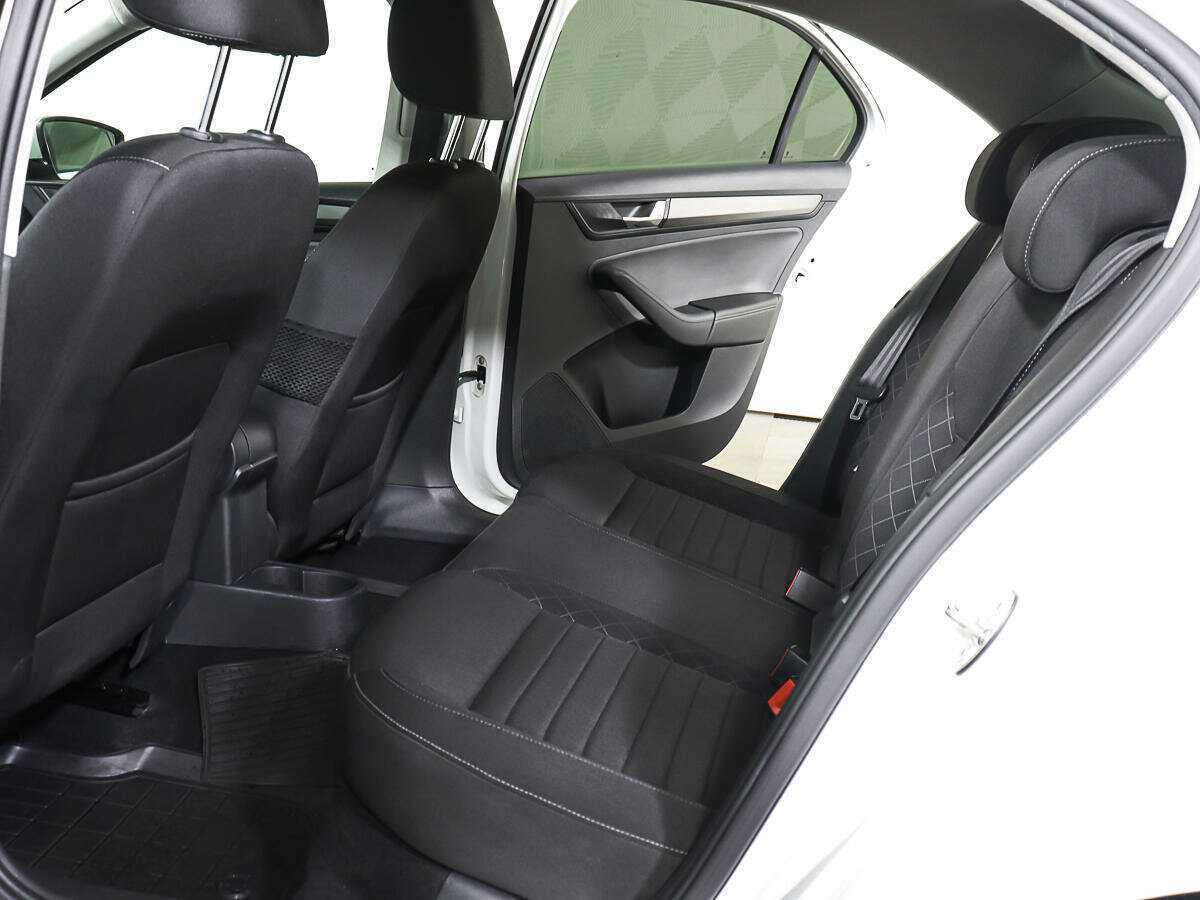 Skoda Rapid с пробегом — 2018 год. Фото: #8