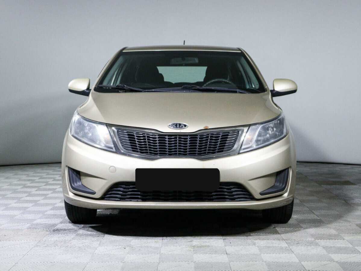 Kia Rio с пробегом — 2012 год. Фото: #1