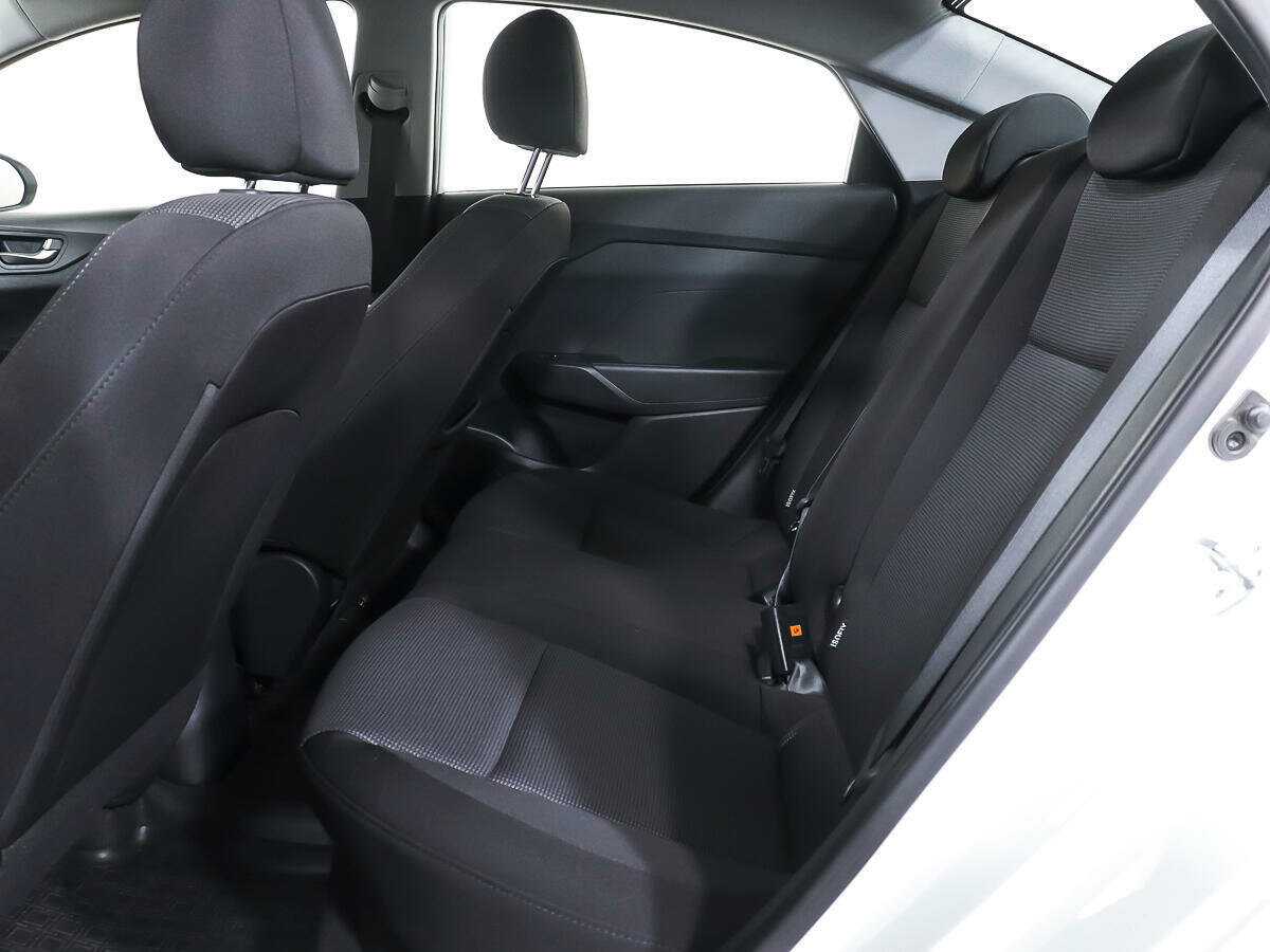 Hyundai Solaris с пробегом — 2019 год. Фото: #8