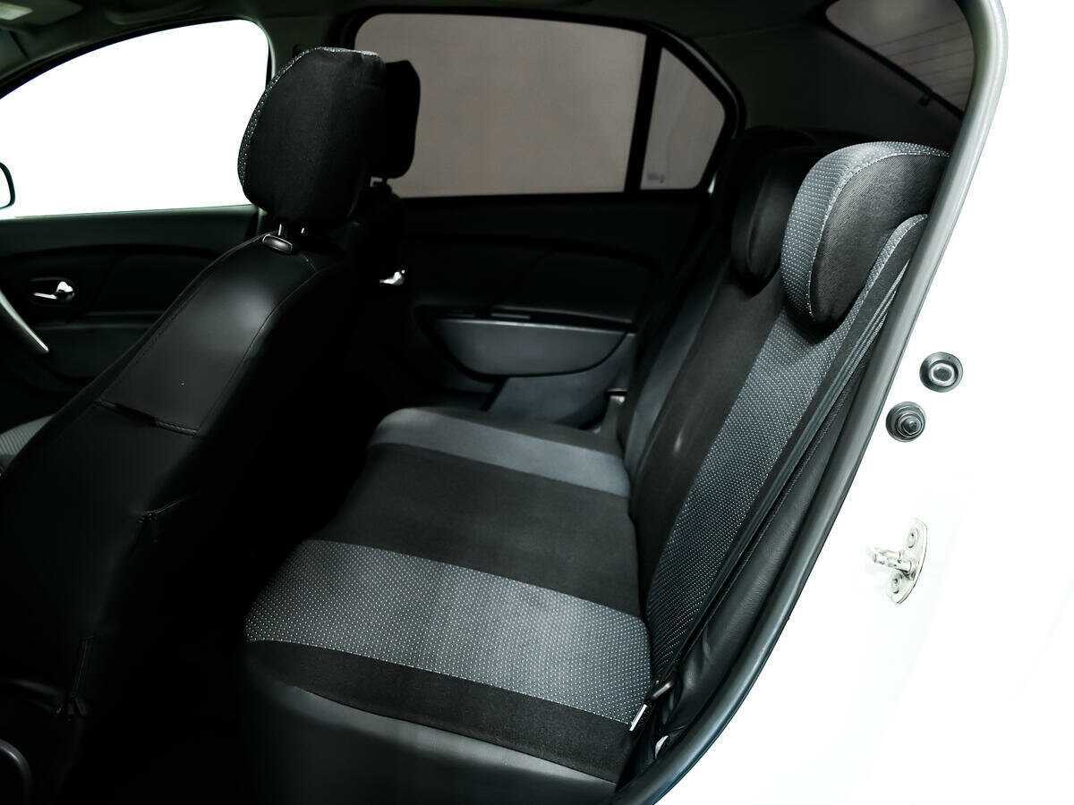 Renault Logan с пробегом — 2014 год. Фото: #11